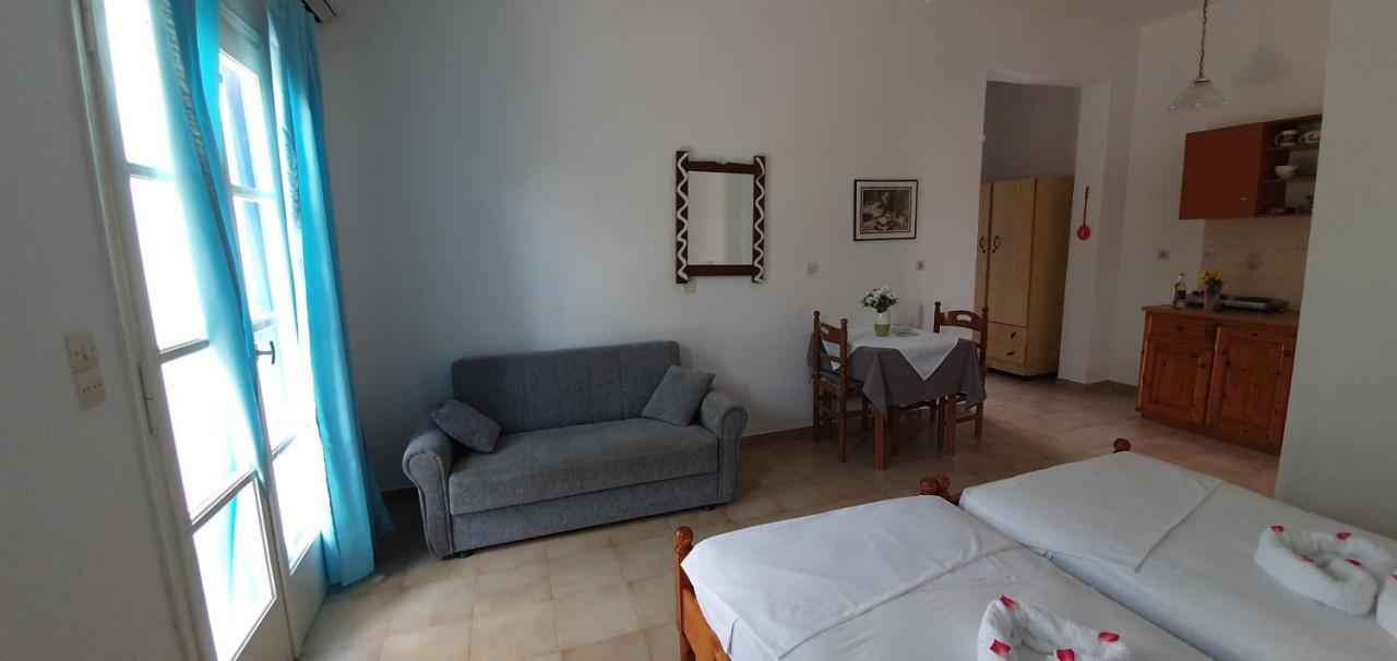 Jenny Apartments Karlovassi Esterno foto